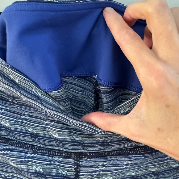 Lululemon Cropped leggings Blue Pattern W8 - Picture 5 of 7